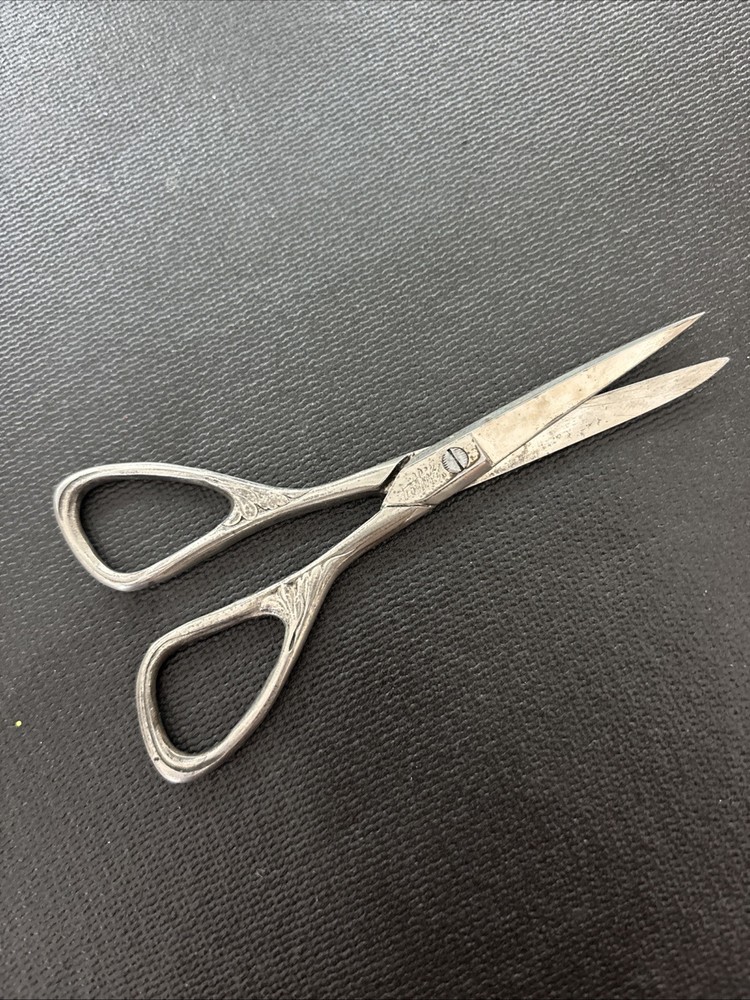Vintage Griffon Cutlery Works Scissors Made In Germany 5”- Scroll Work! Sharp!