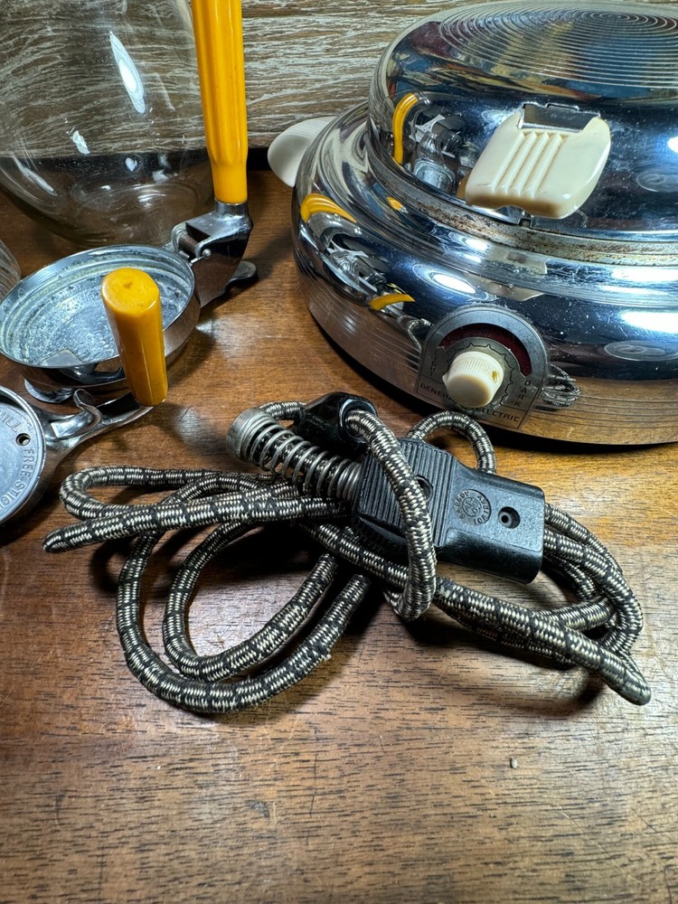 CHROME ART DECO WAFFLE MAKER