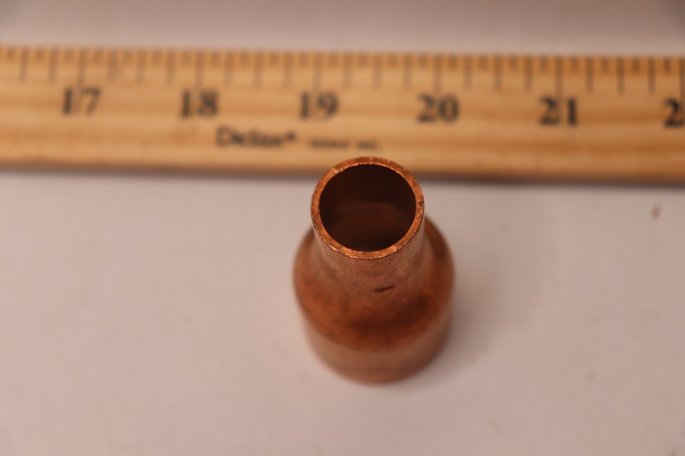 Reducing Coupling 1 X 1/2 Bagged 1847068