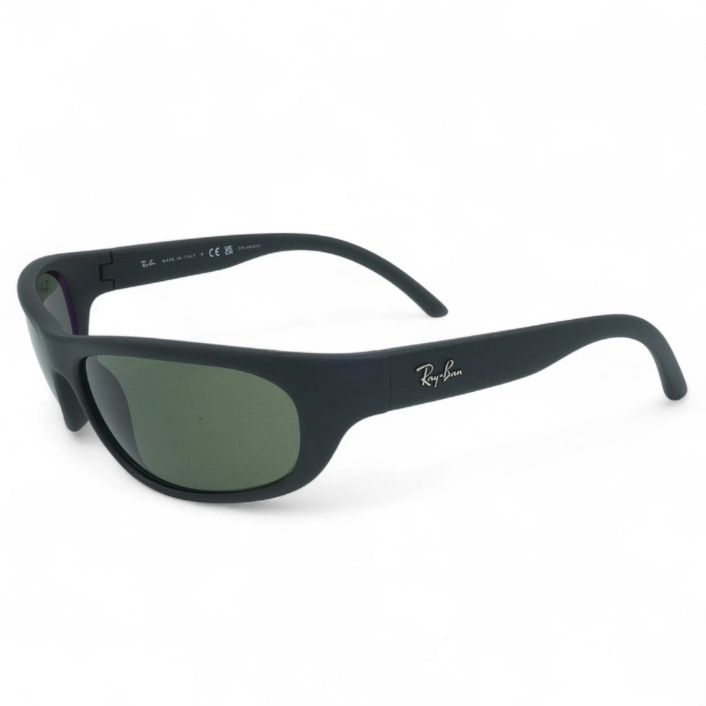 Men Ray-Ban Predator Rectangular Matte Black/ Green Polarized Sunglasses RB4033