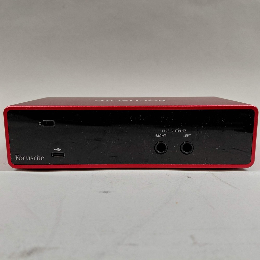Focusrite Scarlett 2i2 Equalizer