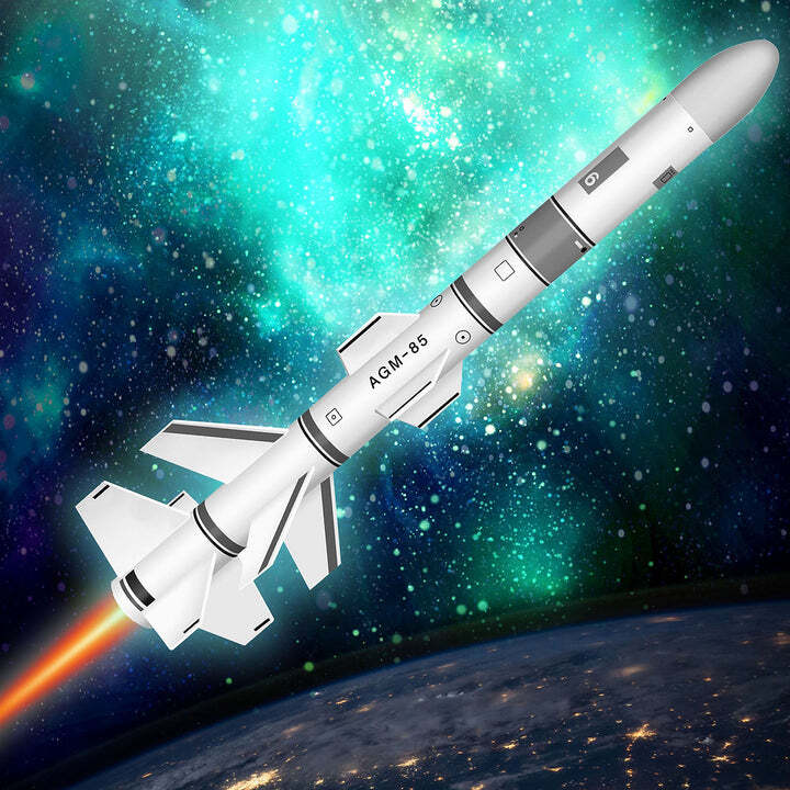 Quest Flying Model Rocket Kit Harpoon QST 3008