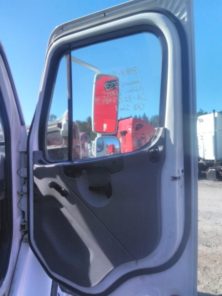 For 2013 FREIGHTLINER M2 106 2002-2014 DOOR ASSEMBLY Right , GA
