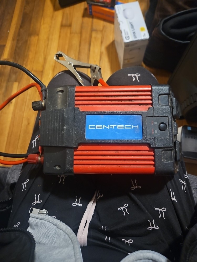 Centech Power Inverter 750W Continuous 1500W Peak