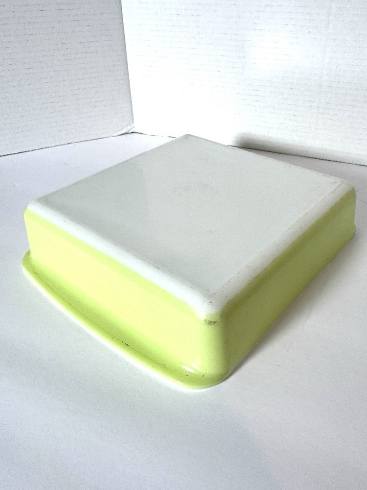 Vintage Pyrex Avocado Green Square Baking Dish 8 inch Ovenware