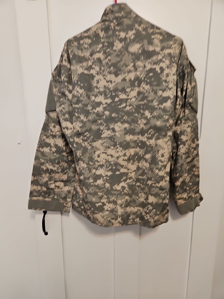 Army Combat Uniform Coat Mens Small Regular Digital Camo Read Description