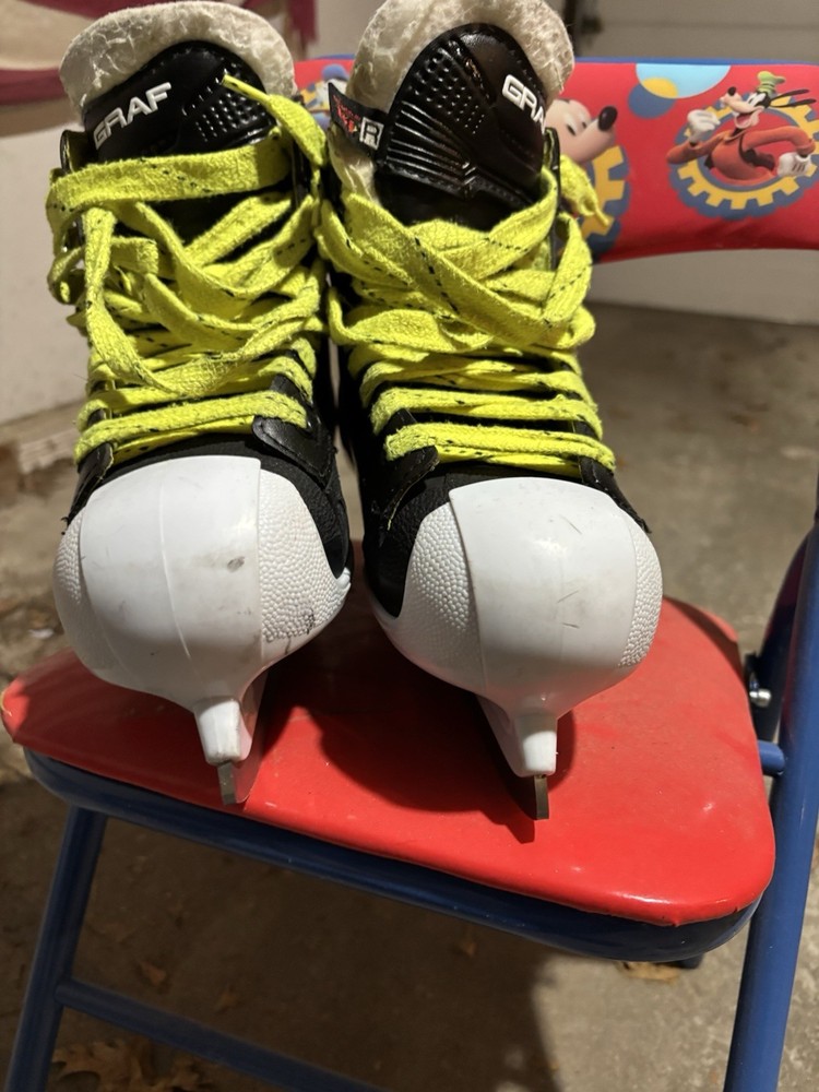 Graf Goalie Skates Size 3.5R