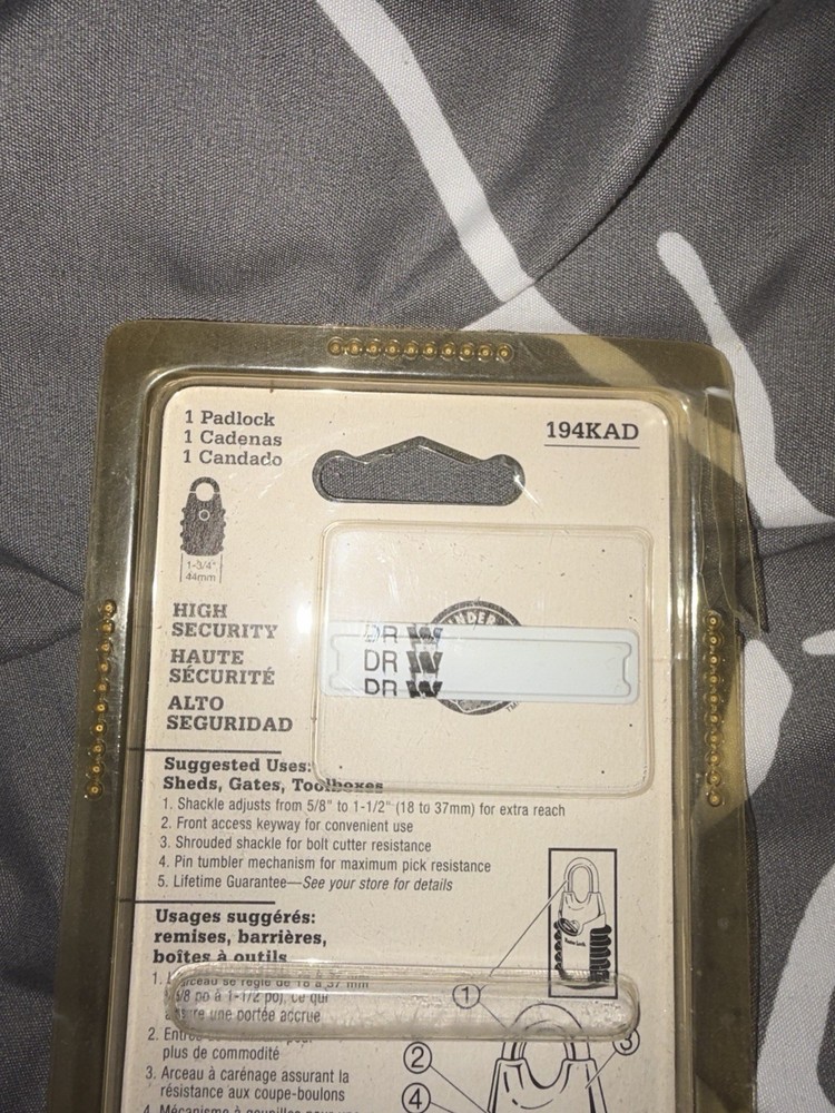 Master Lock Adjustable Shackle Padlock Specifically Model 194D New In Box