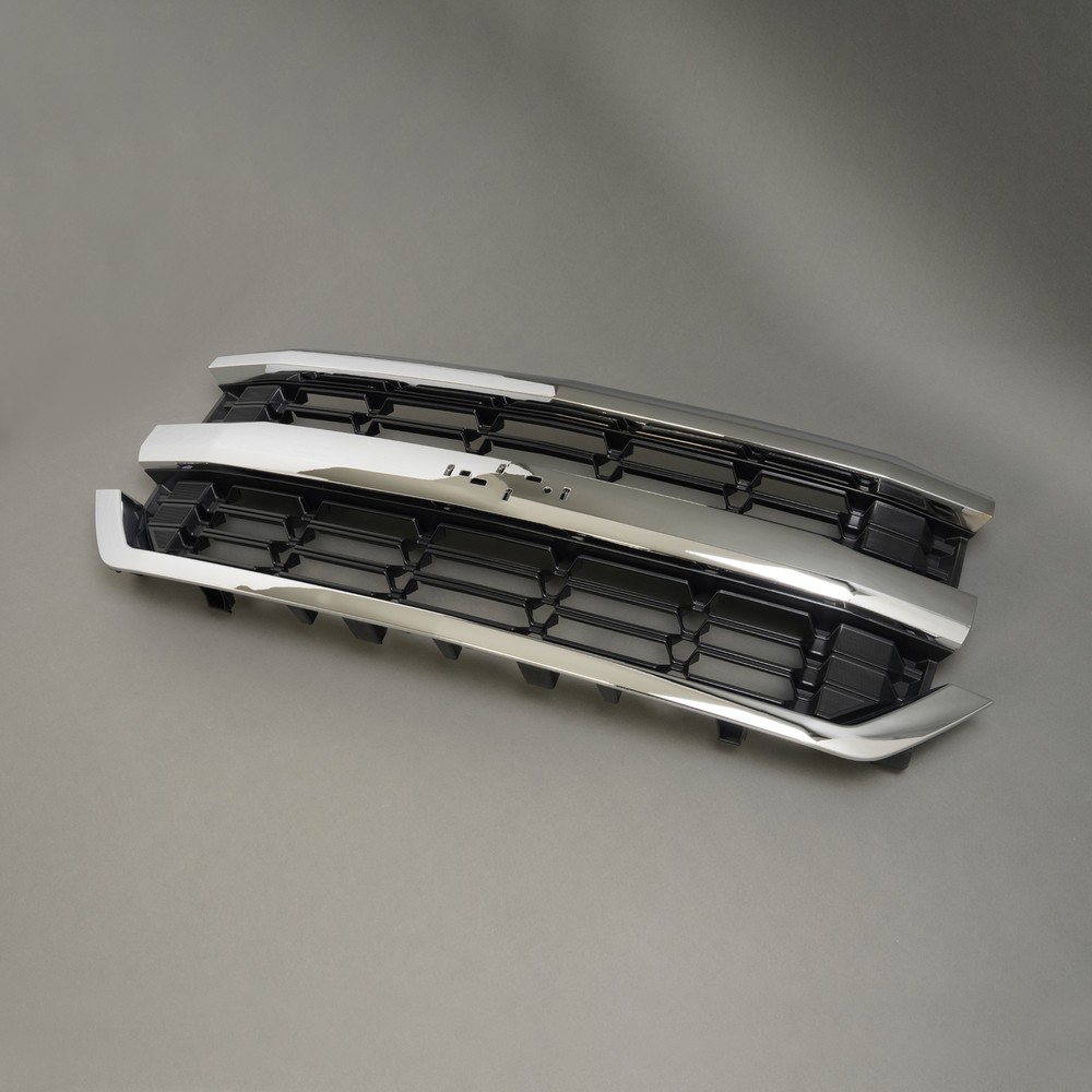 Front Upper Chrome Grille Assembly For 2016-2019 Chevy Silverado 1500 #84602489