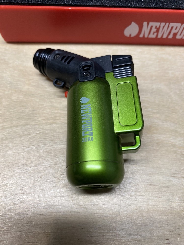 Newport Zero Side Single Jet Torch Cigar Lighter - Metallic Green - New