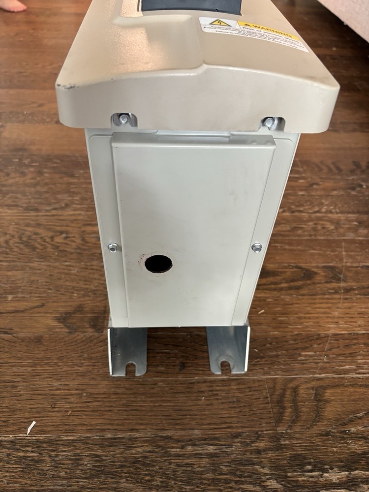 Yaskawa CIMR-ZU4A0027FAA VFD