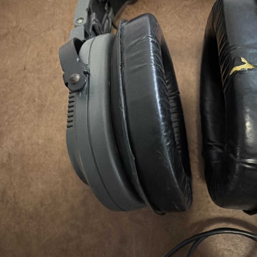 Telex Air 3100 Aviation Headset 2-Plug UNTESTED