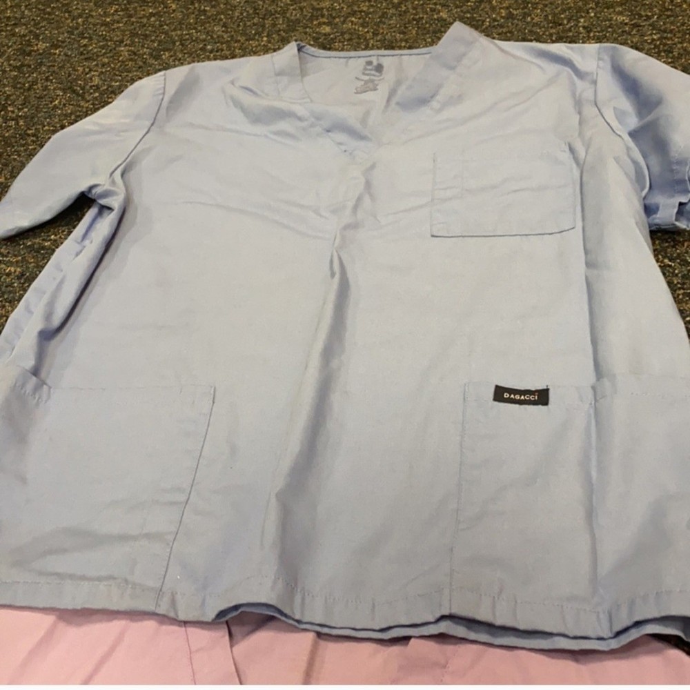 10 Scrub Uniforms Sz. L