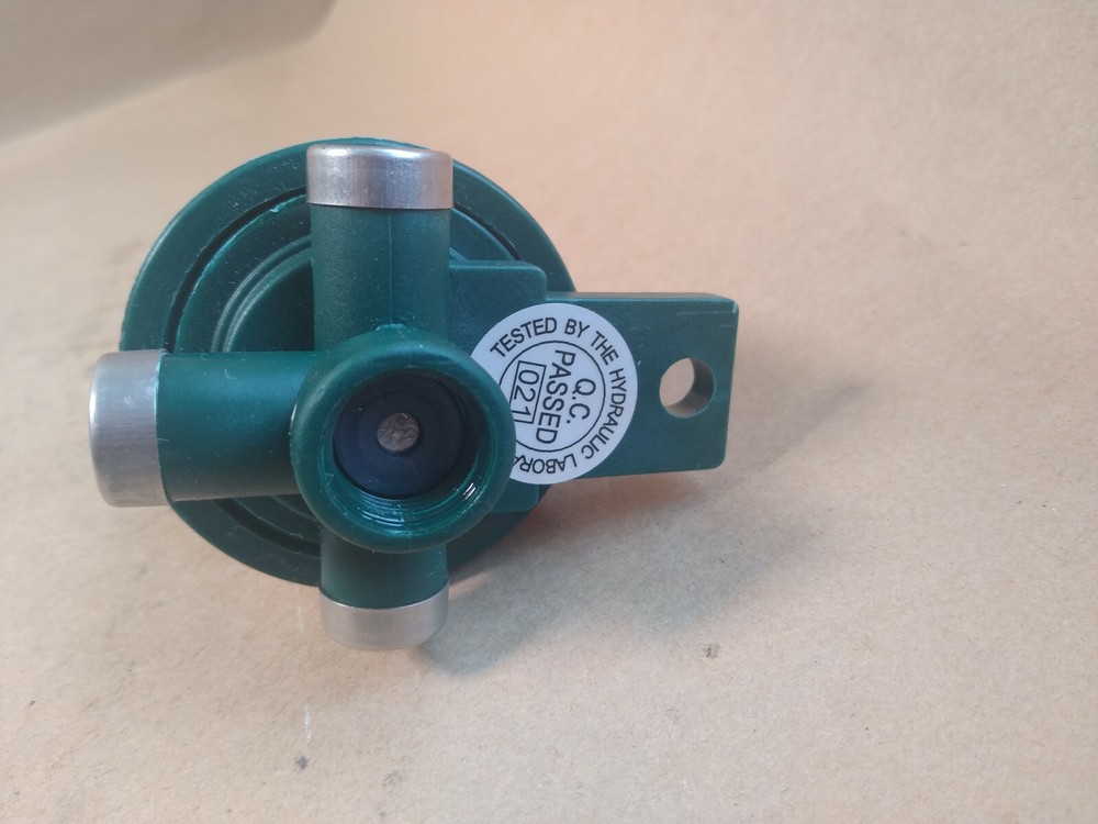 NEW BERMAD SHARP 3-Way Mini Pilot Diaphragm Hydraul Pressure Valve Flow Control