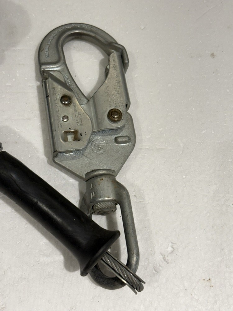 Guardian 20’ Cable Retractable