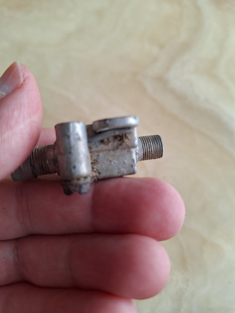 Antronix CMC2002H 2-Way Splitter
