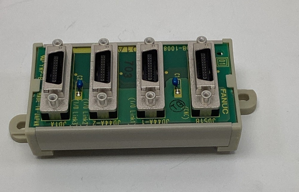 Fanuc A20B-1008-0360 PCB I/O Link Signal Divider