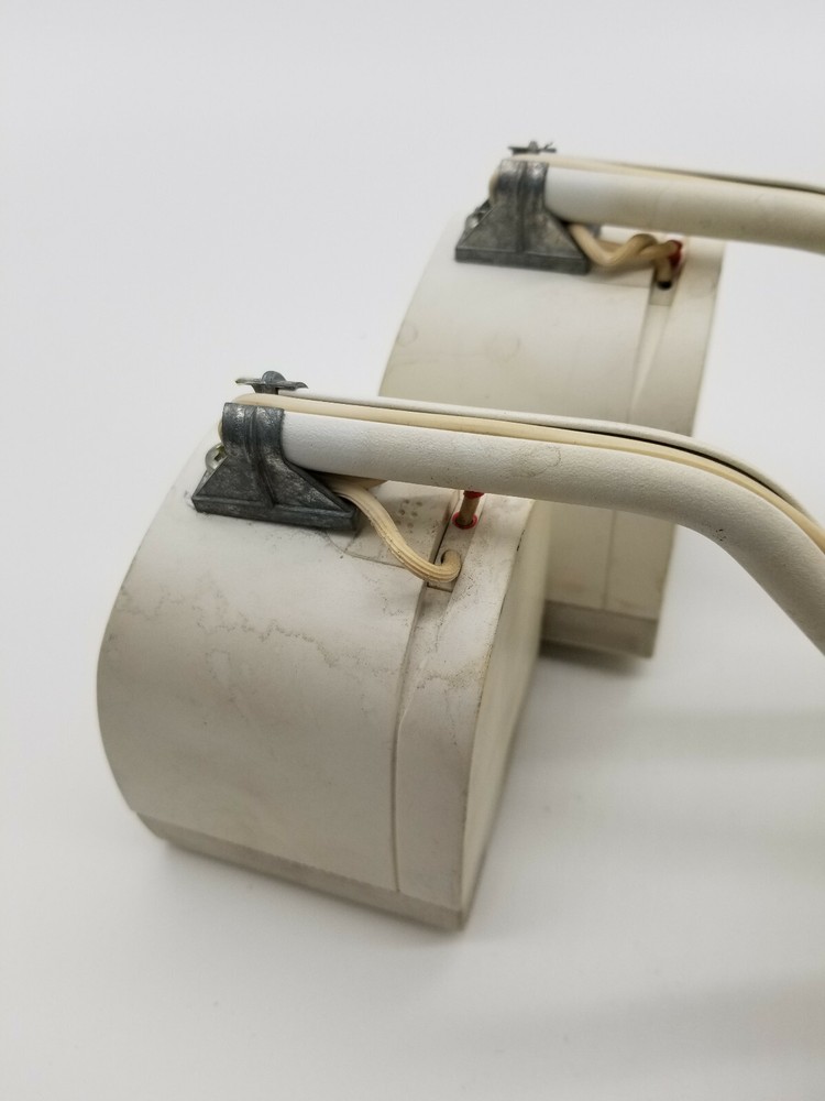 Bose Fresspace 3 Single Cube White Speakers