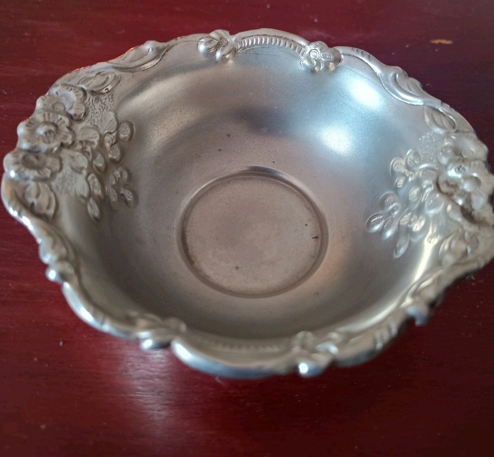 Solid Silver Indian Puja bowl Vintage marked Silver 37g Beautiful condition