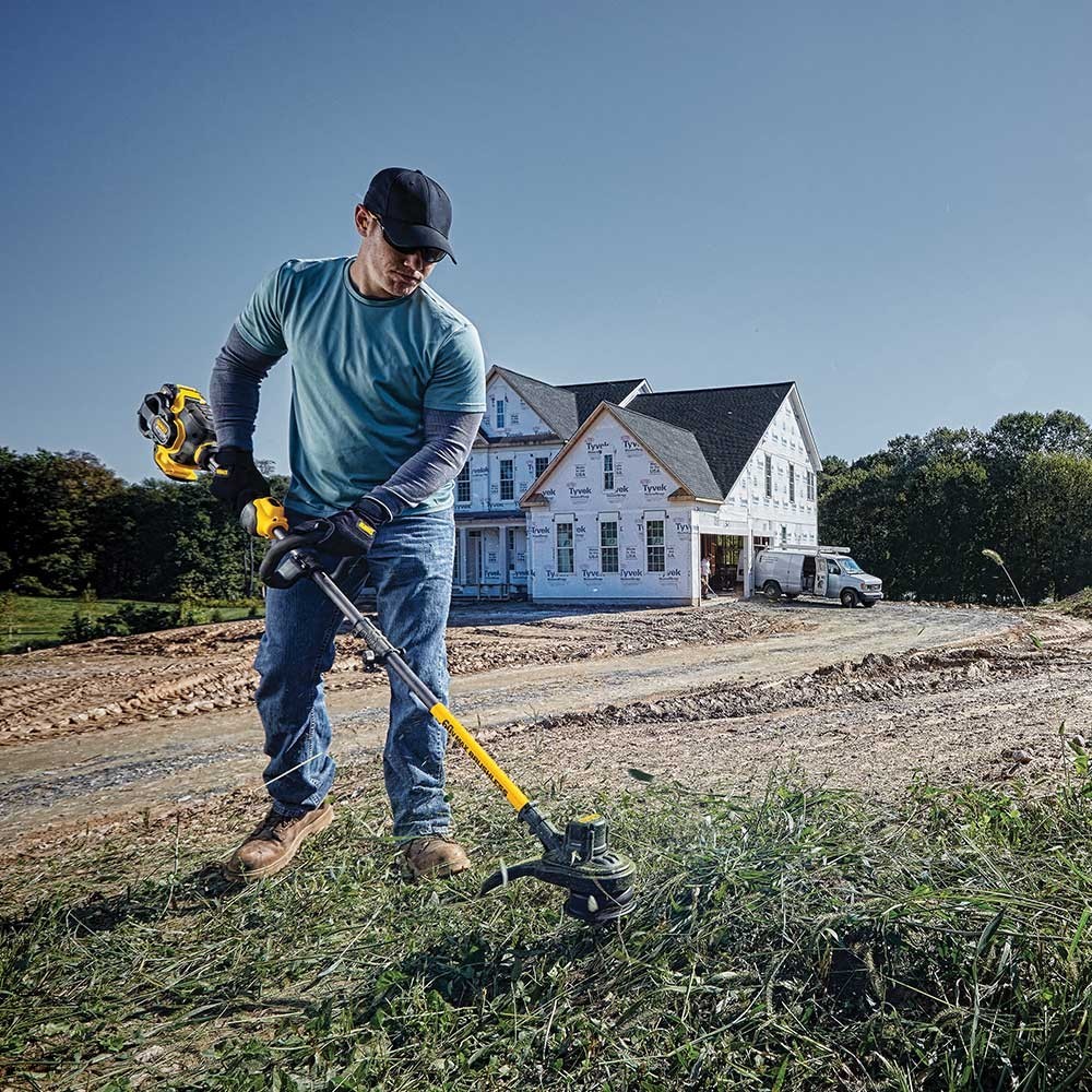 DeWALT DCST970B 60V MAX FLEXVOLT 15" Cordless String Trimmer - Bare Tool NEW