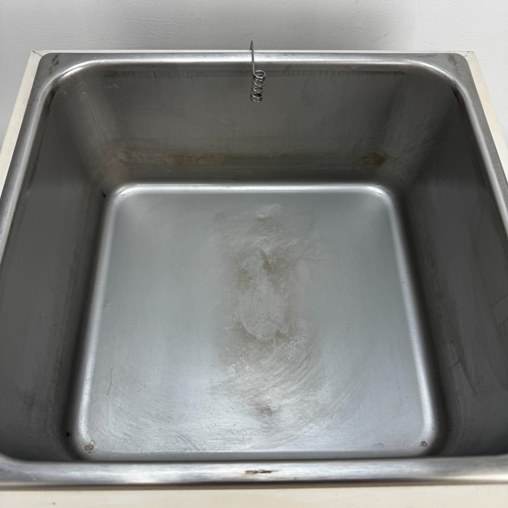 Thermo Scientific Precision Water Bath Model 2837 W/ Lid & Interior Pan