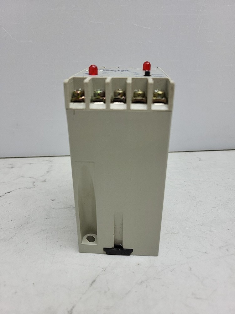 Regents TM2222-120 Solid State Timer 120 Vac