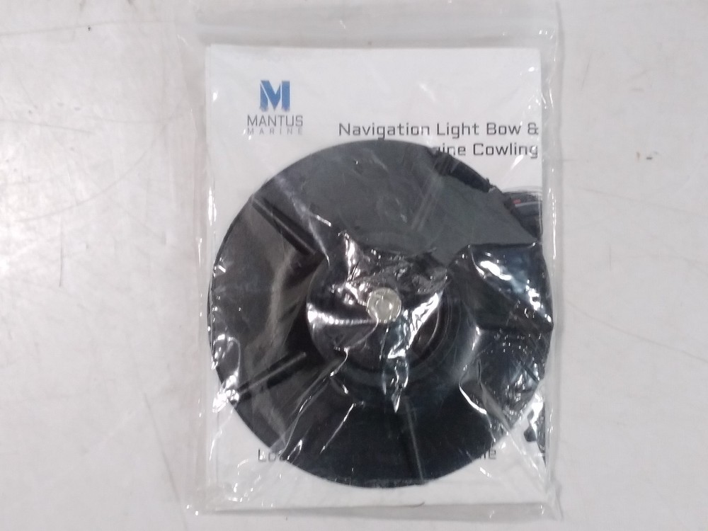 Mantus Marine Navigation Light Bow & Engine Cowling - Mounting Base Replacement