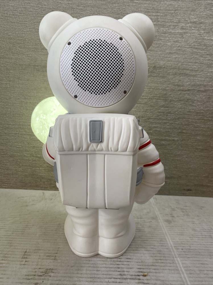 Astronaut Bear Holding Moon White LED Night Light Bluetooth Speaker Portable EUC