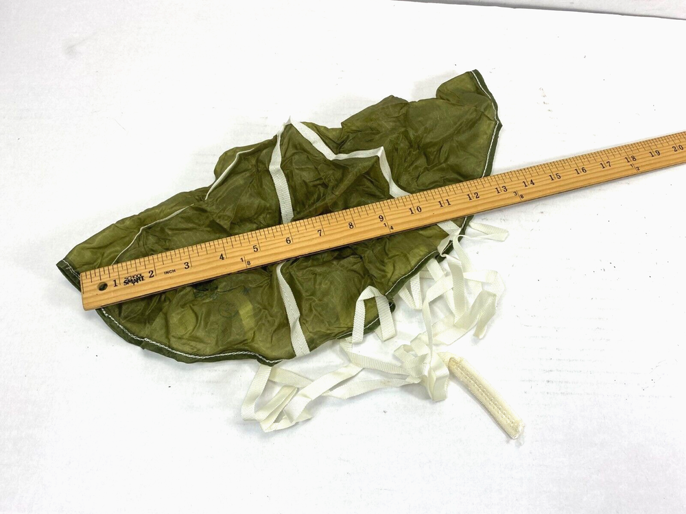 Small 16'' Chaff Parachute 3pk