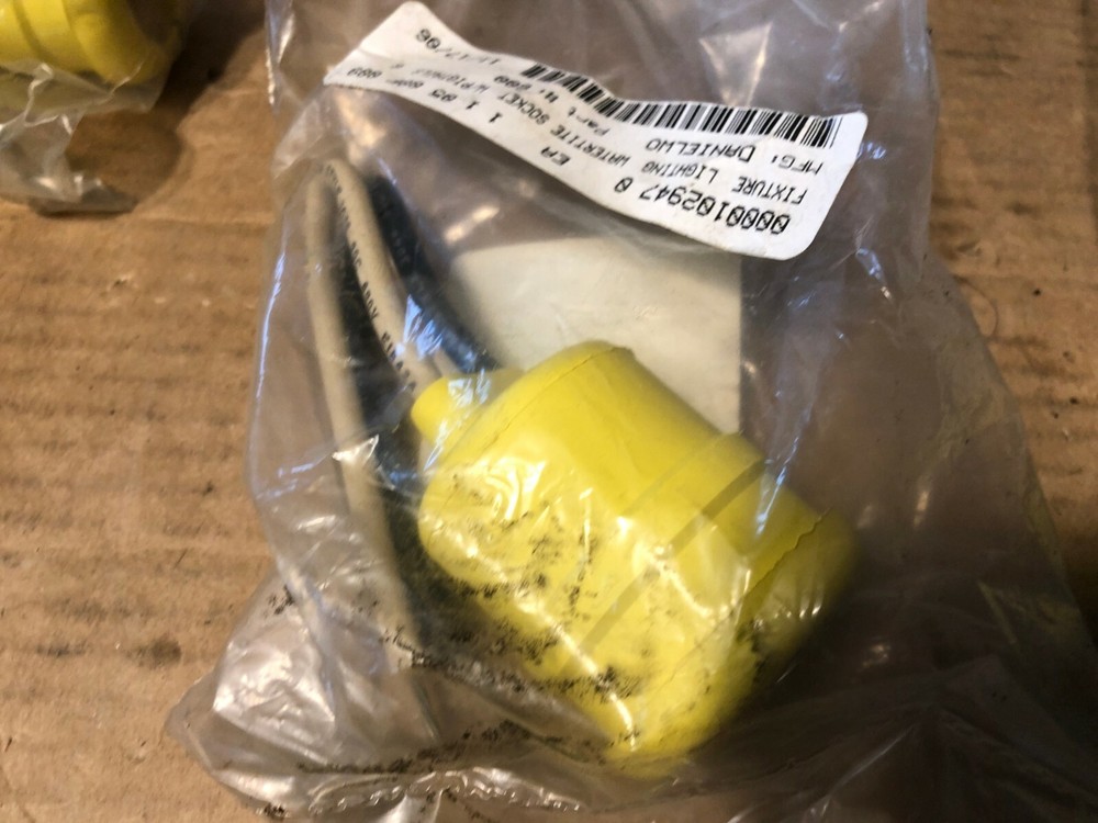 Daniel Woodhead, Watertite Pigtail Socket, #600