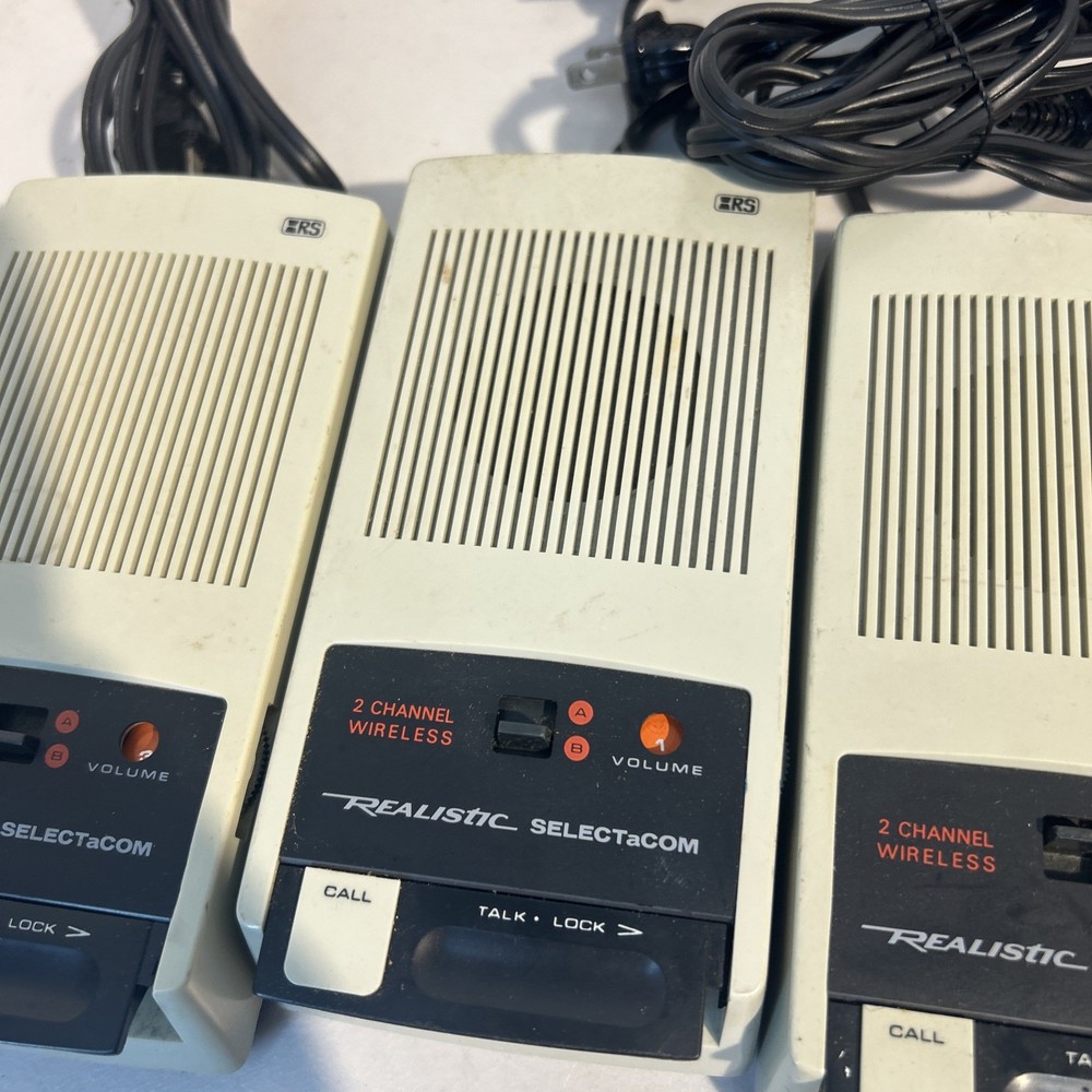 Realistic SELECTaCOM FM 2 Channel 4 Station Wireless Intercom System