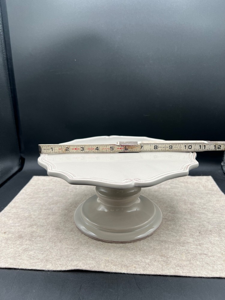 TRS ceramic raised cake plate