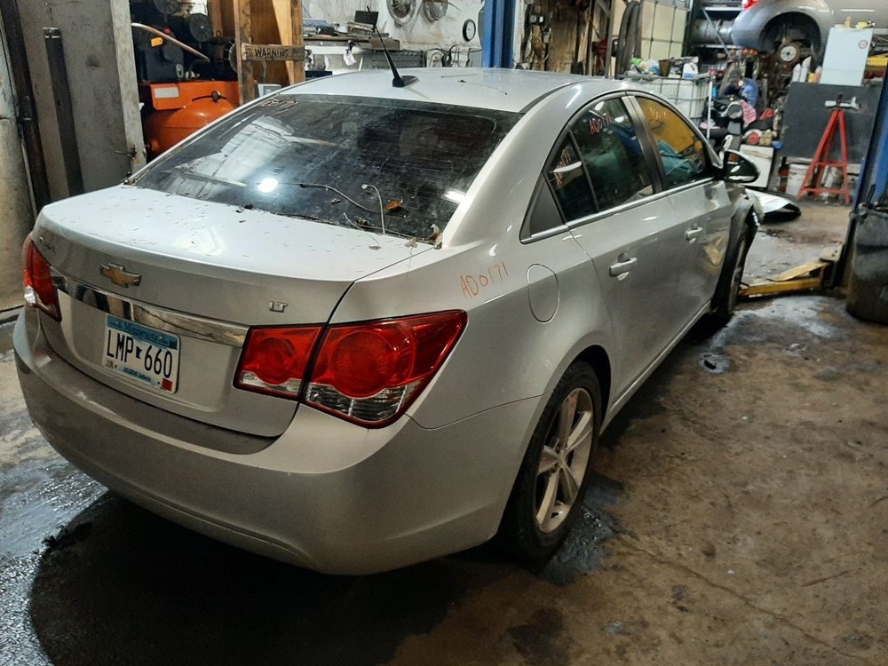 CRUZE 2012 Antenna 1073375