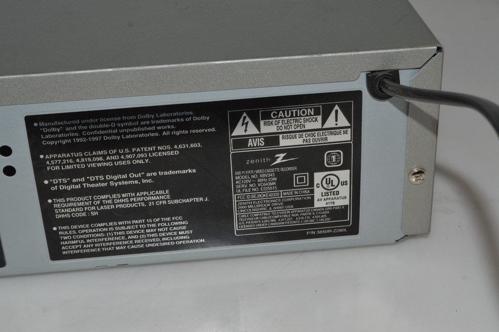 ^^ Zenith DVD/VCR VHS Combo Model XBV343 (LPX44)