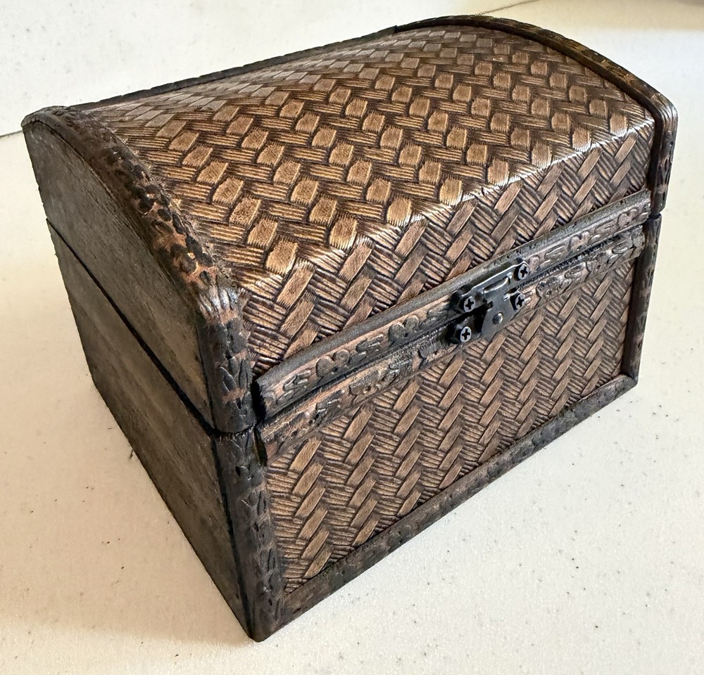 Vintage Chest