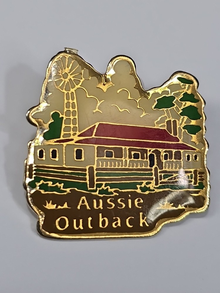 Aussie Outback Ranch Souvenir Lapel Pin