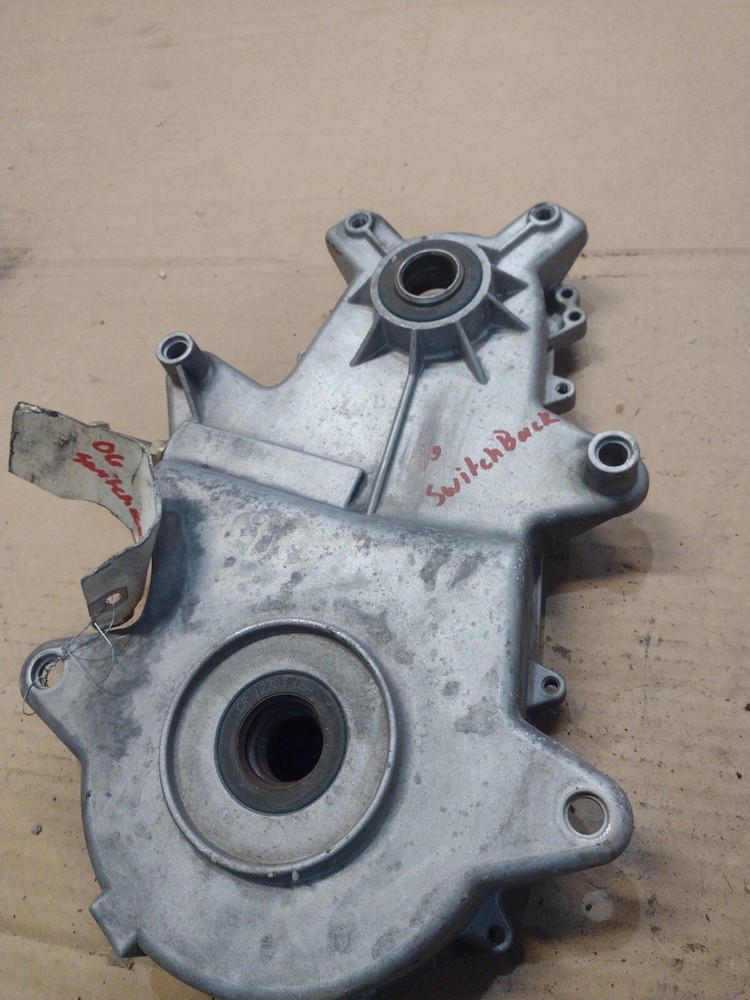 2006 Polaris switchback 600 chaincase housing 5631689