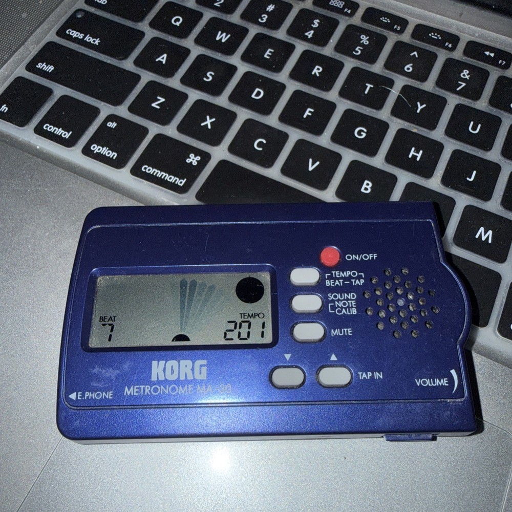 KORG Metronome MA-30 Blue   Tested, works great.