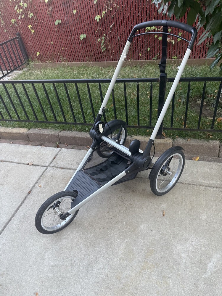 Bugaboo Bee 3 and Bugaboo Runner