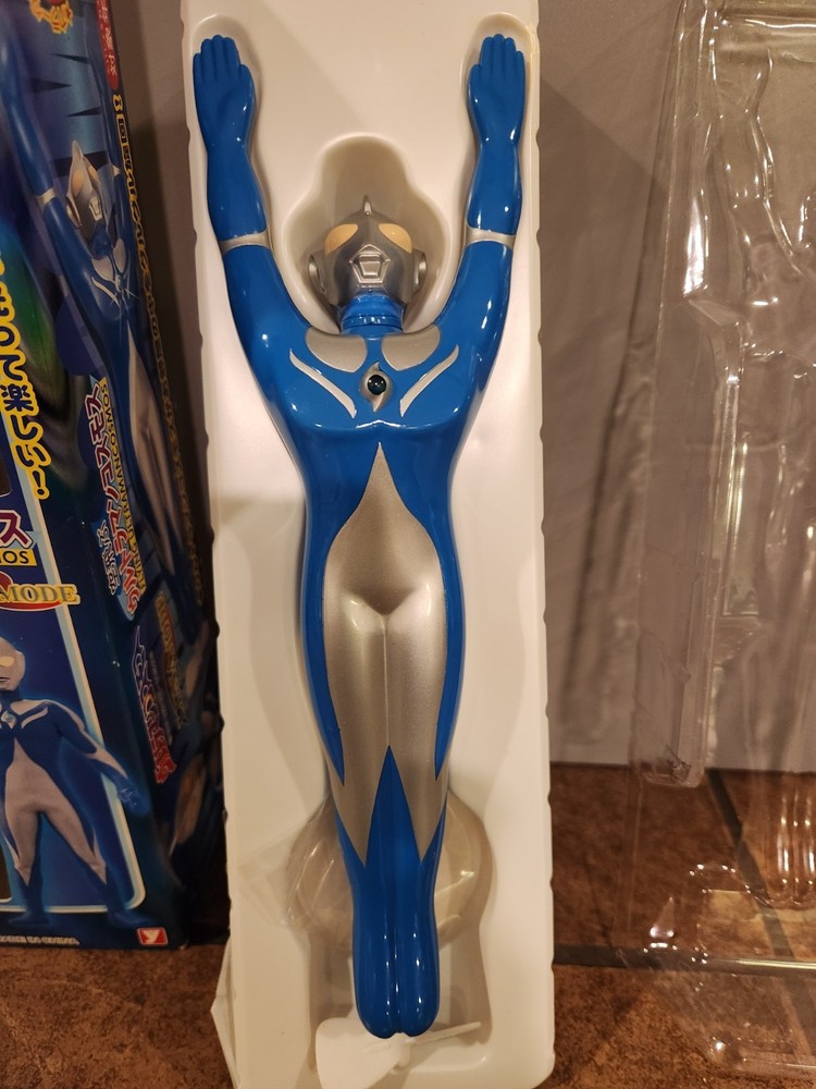 Flying Ultraman Cosmos Yutaka 2001 Japan