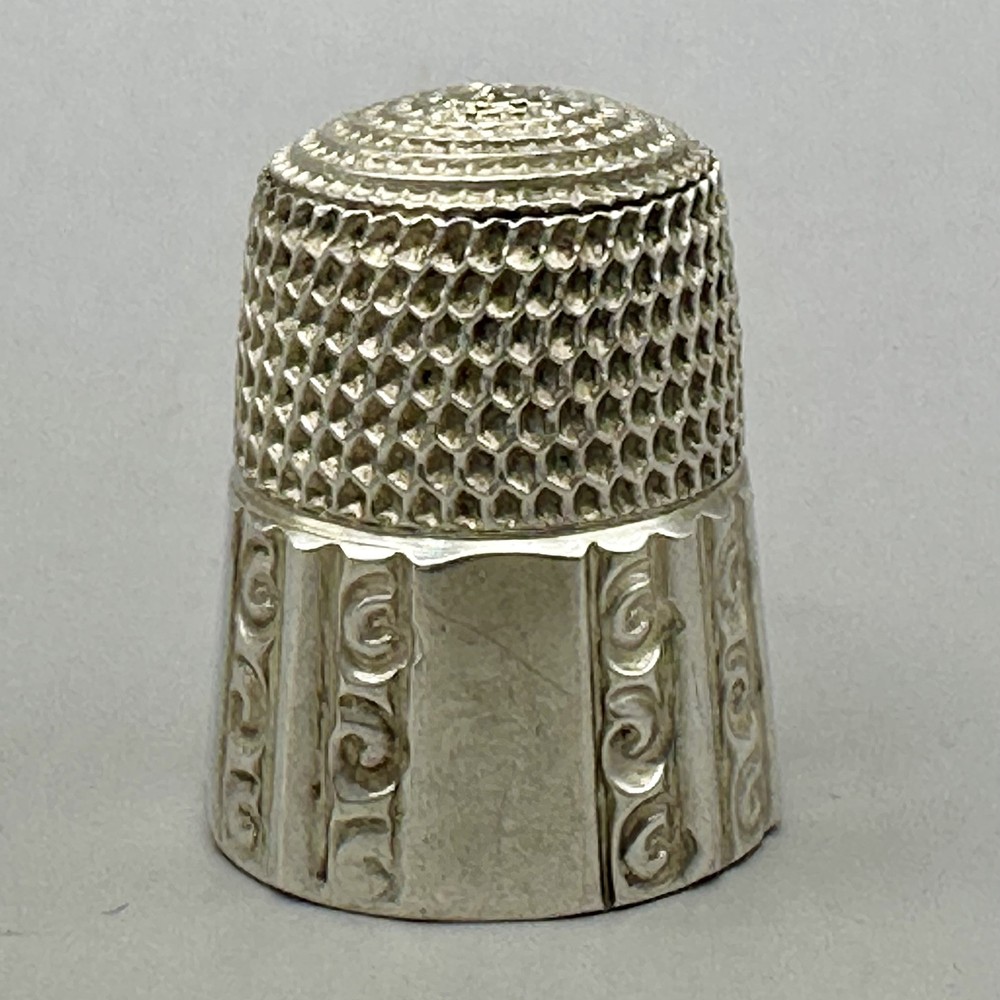 Simons Bros Sterling Silver Thimble Eight Sided Scroll Paneled Signed Size 10