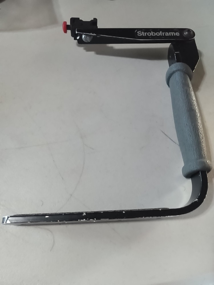 Stroboframe Quick Flip 350 Flash Bracket