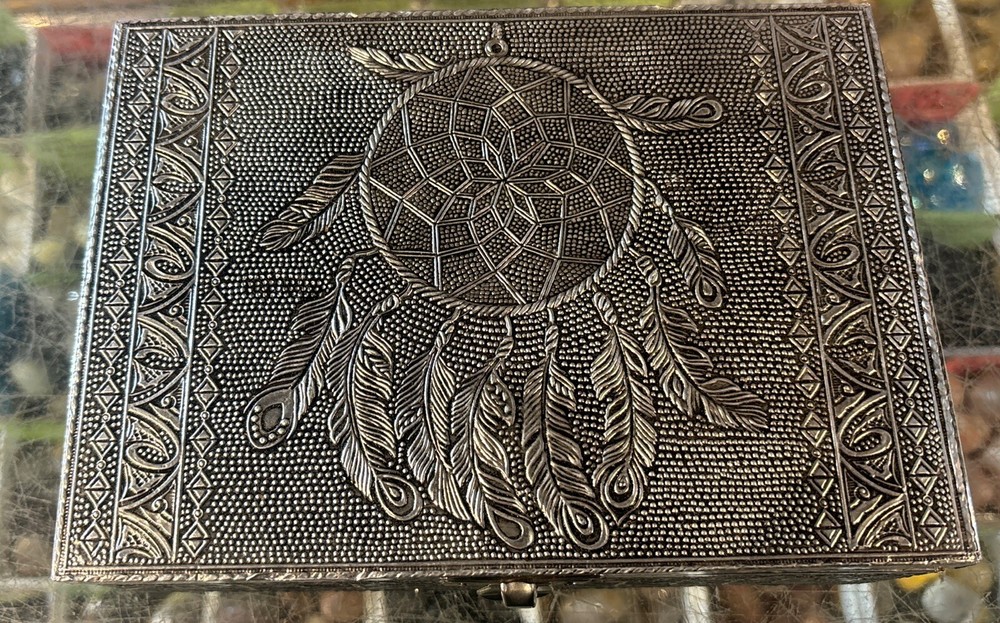 Silver colored Lined tarot card box with Dreamcatcher on it