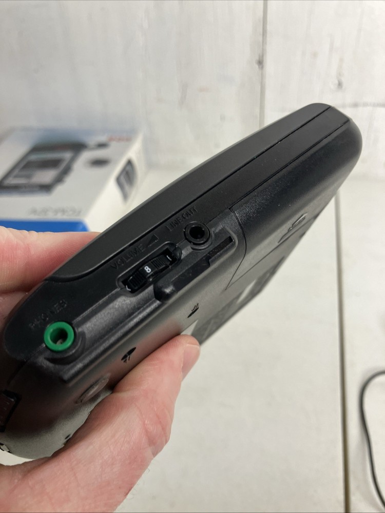 Sony CD Player Discman Mega Bass Compact D-141 Read Description