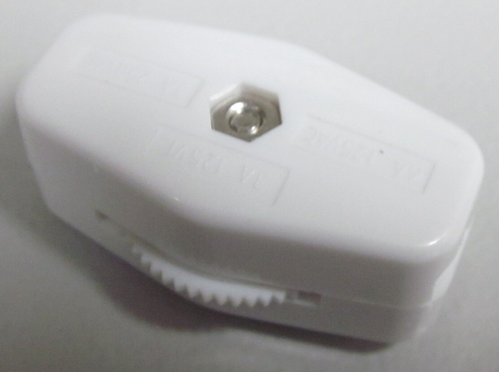 o'o'o . INLINE ROTARY LIGHT SWITCH . . White . . 6A 125V or 3A 250V