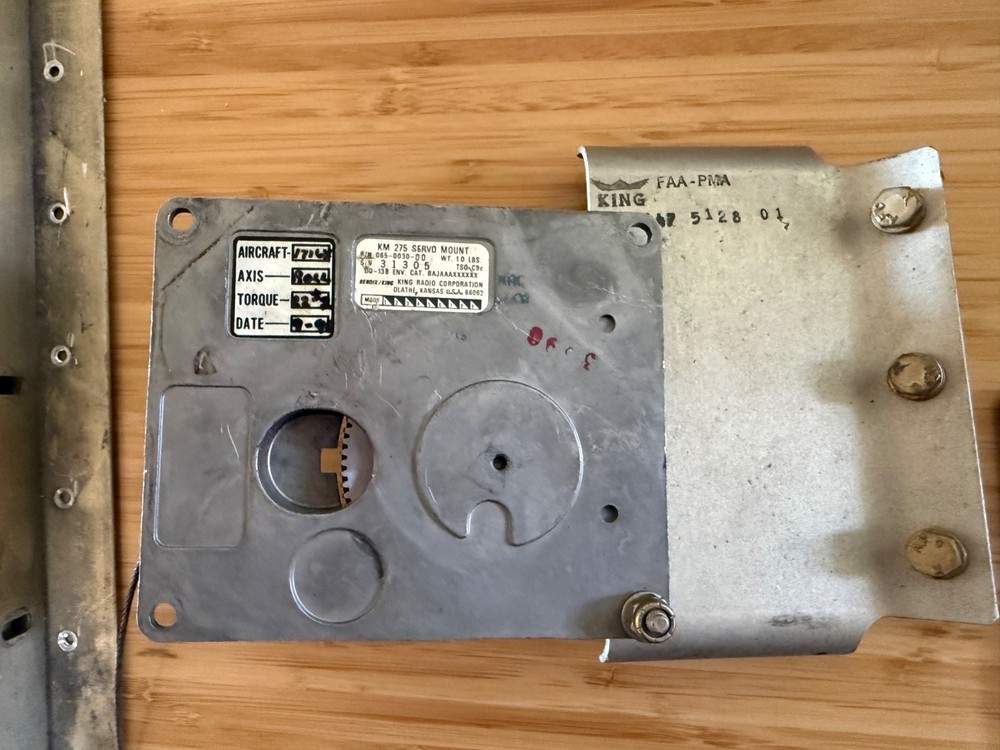 Bendix King KFC200 Autopilot - Computer, Controller, Servos, as shown