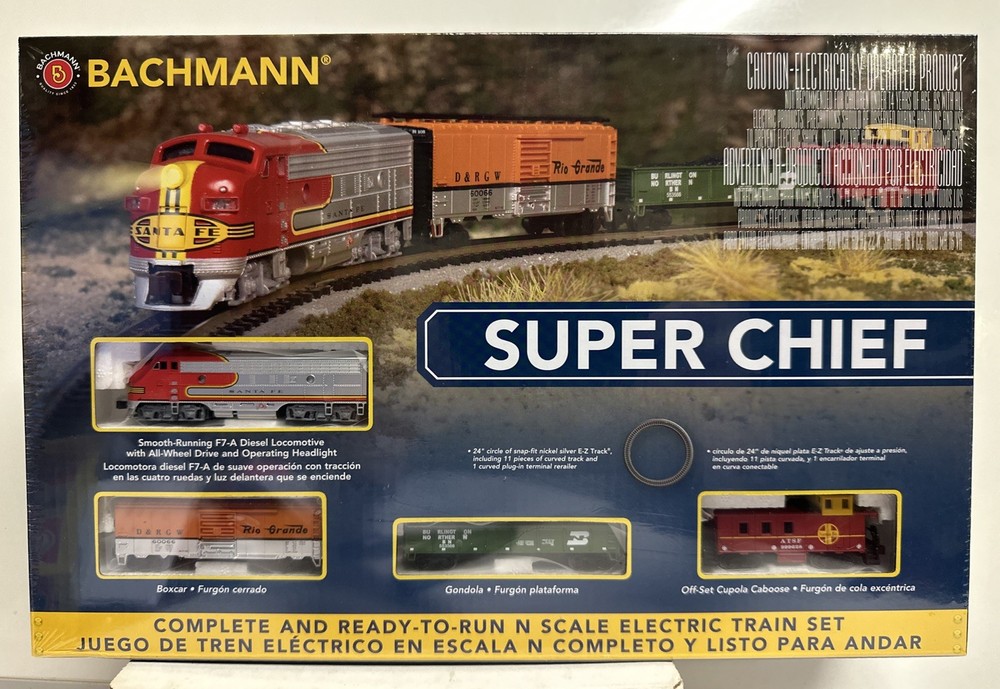 Bachmann N Scale Super Chief Train Set #24021