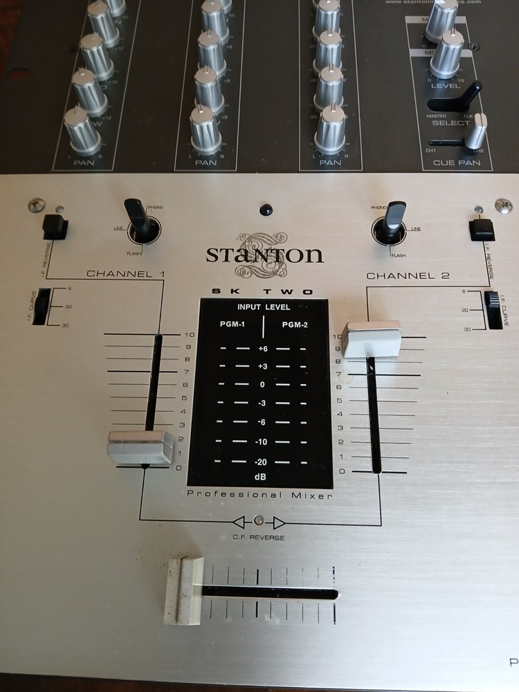 Stanton Sk2 DJ Mixer Untested