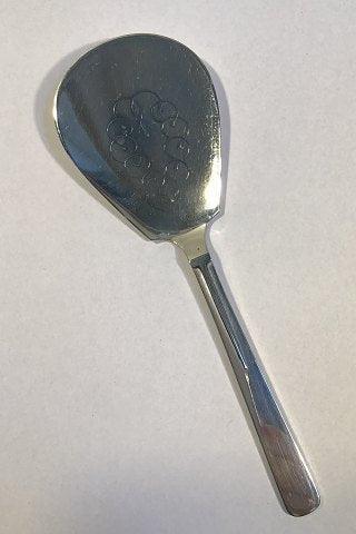 Hans Hansen Arvesolv No 17 Silver Canape Server