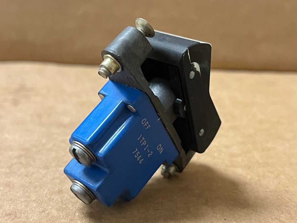 Push Switch P/N 587-783 Alt. 1TP1-2